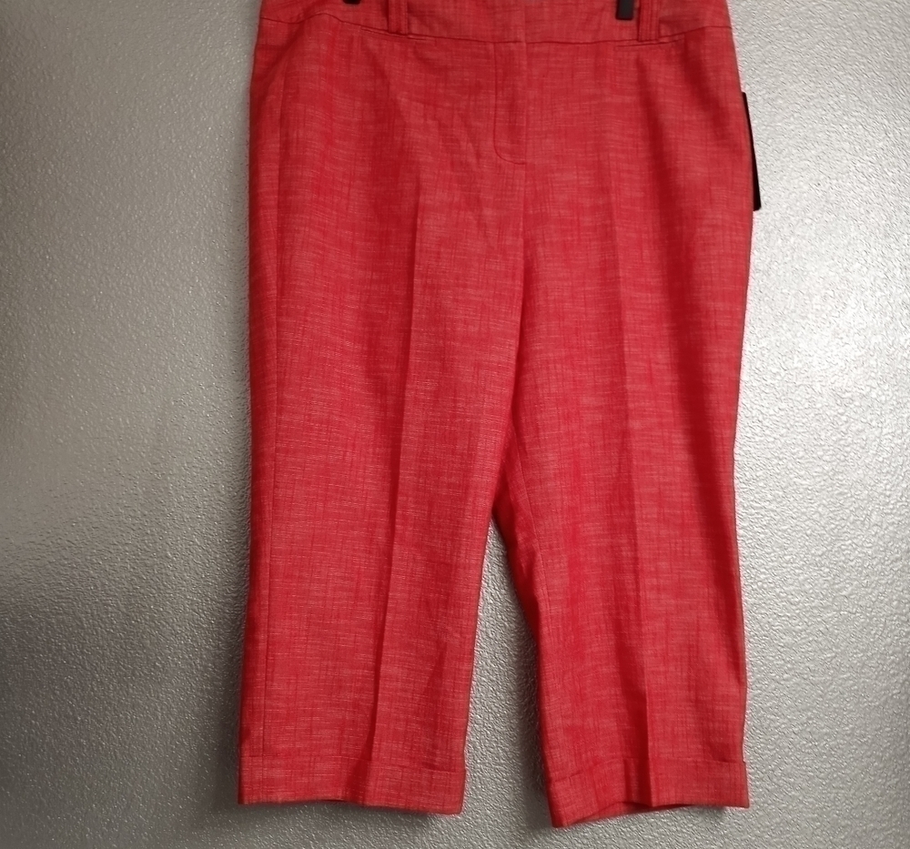 NWT Sharagano Slim Cropped Leg Size 16